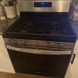 Whirlpool Gas Range / Oven