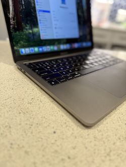 2020 Apple MacBook Pro 13’ TouchBar TouchID i7 16GB Ram 512SSD