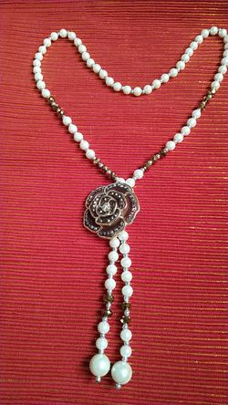 $5 pearl necklace