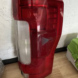 2017-2019 Ford F250 F350 LED Taillight With BLIS Module