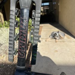 YAKIMA Bicycle Carrier Folding Tow Hitch Mount 