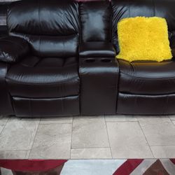 *Living Room Special*---Madrid Sleek Brown Leather Reclining Sofa/Loveseat Sets---Delivery And Easy Financing Available💪