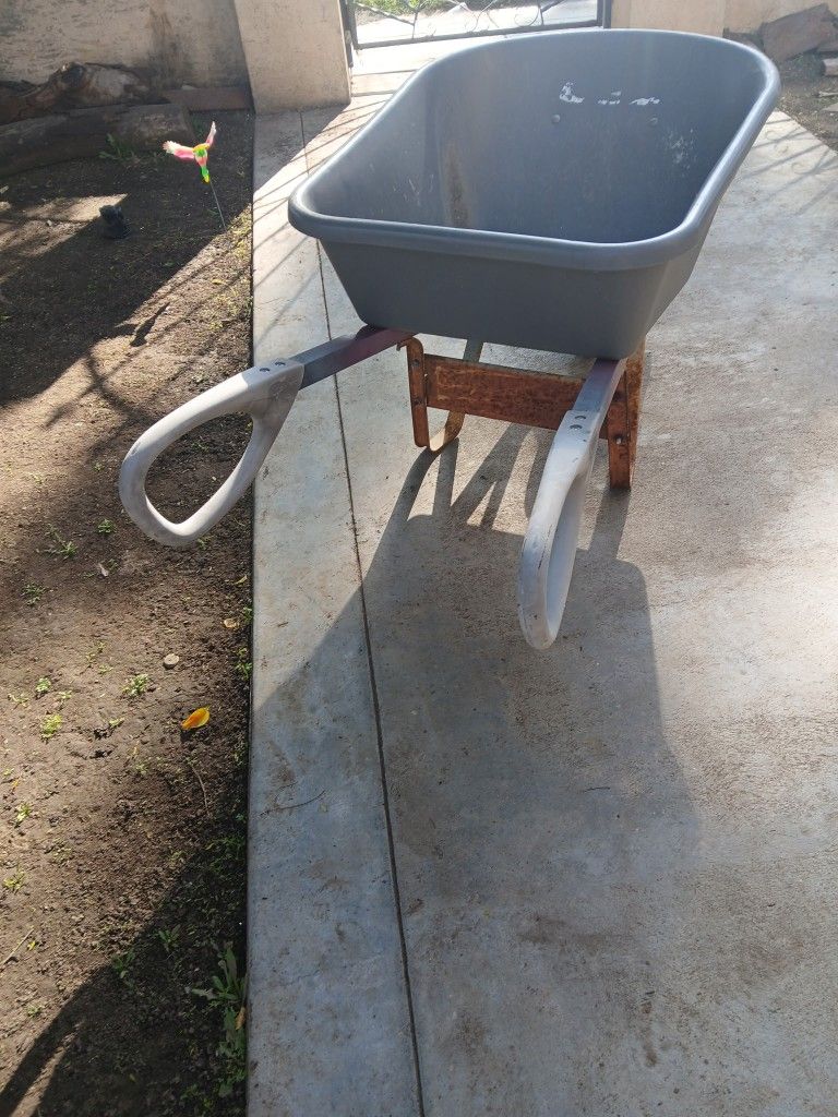 CARRETILLA. BUENAS CONDITION