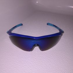 Oakley M2 Frame—Blue—Polarized—Men's Sunglasses. Made in USA. OO9212-07