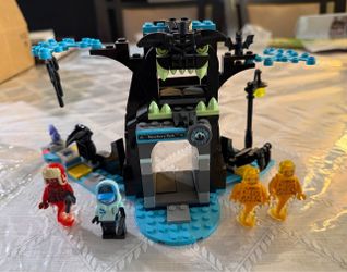 LEGO Hidden Side 70427 Welcome To Hidden Side Newbury Park Portal Tree As Is Lot