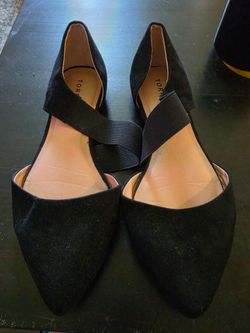 Title: Torrid Black Pointed-Toe Flats with Stretch