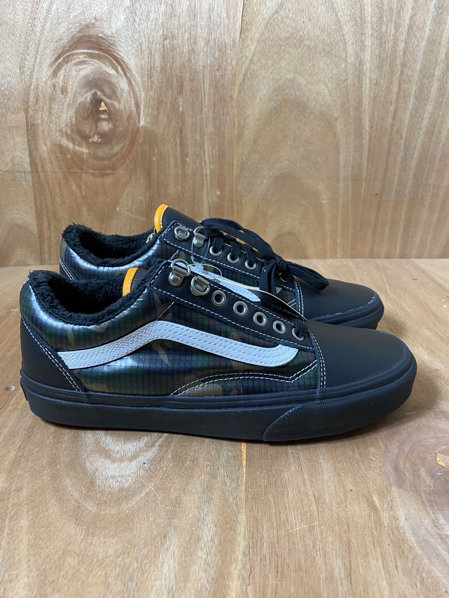 Vans Old Skool MTE Size 8 Mens NEW