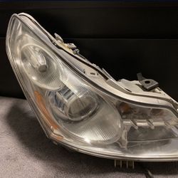 G37 Sedan Passenger Headlight 