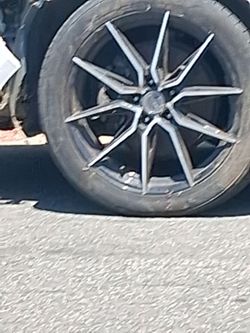 Velsen 18in Rims with tires