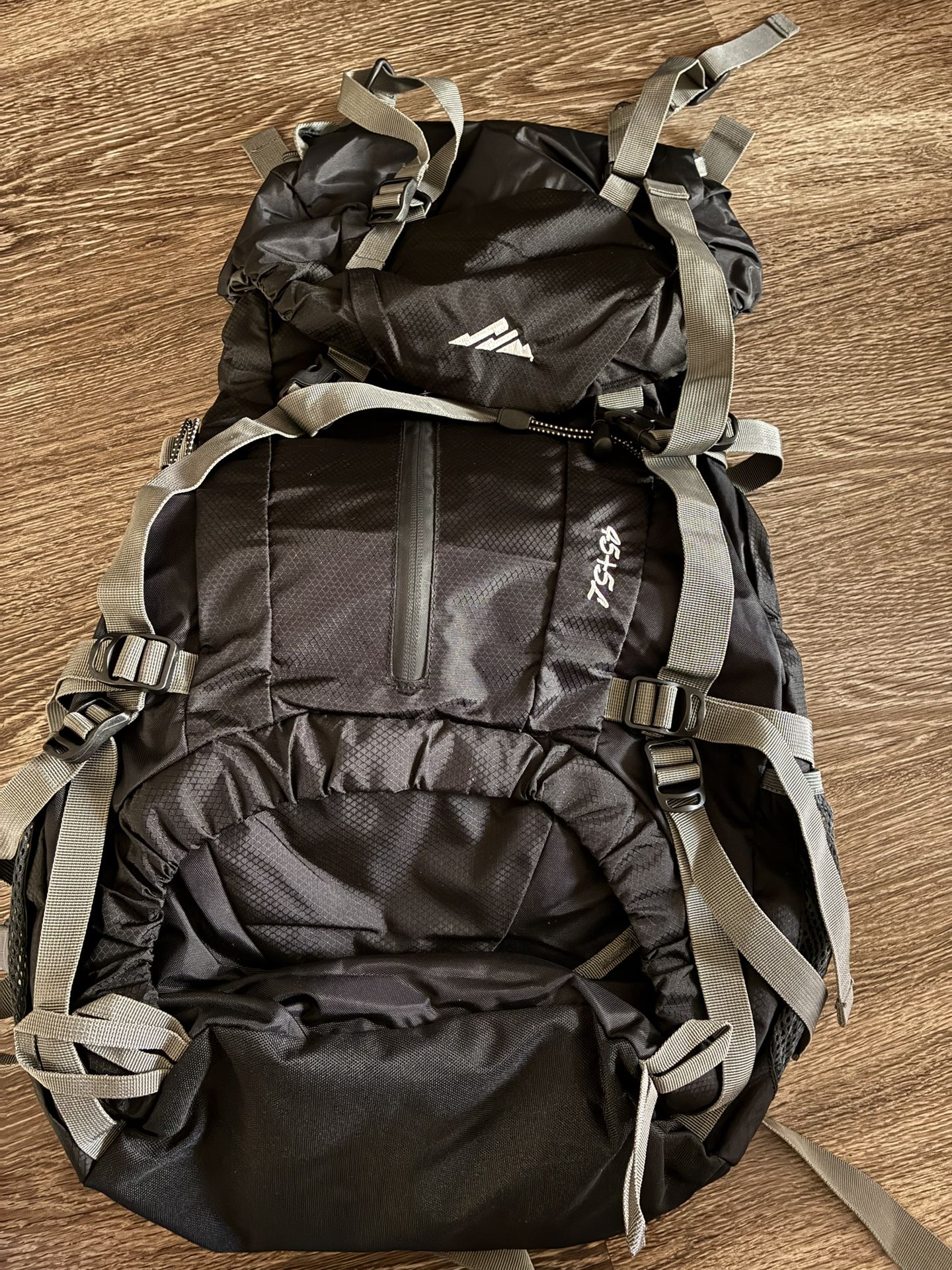 HIKING BACKPACKS
