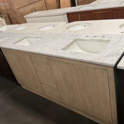 72” Brown Solid Wood Bathroom Vanity with Marble Top (V54)