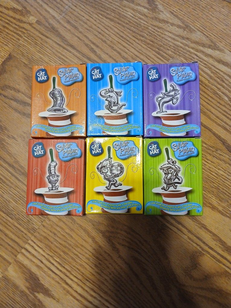 '03 Cat In The Hat Christmas Tree Ornaments Collection