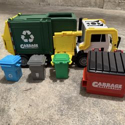 Garbage truck toy
