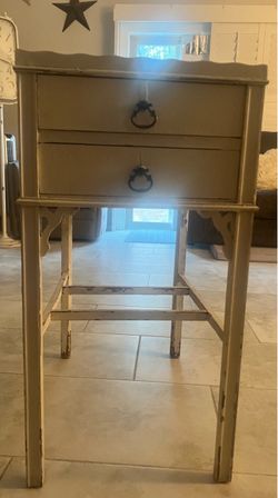 Antique 2 drawers table
