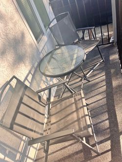 Outdoor Patio Bistro Set with 3 Chairs