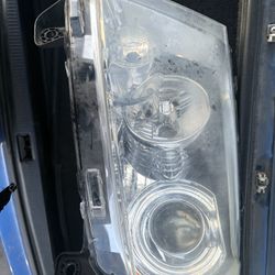 11-13 Jeep Grand Cherokee Headlights 