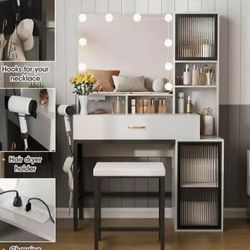 Hollywood Vanity Makeup Desk Set w/ Lighted Bulb Mirror, Storage Cabinet + Stool — Modern Black & White