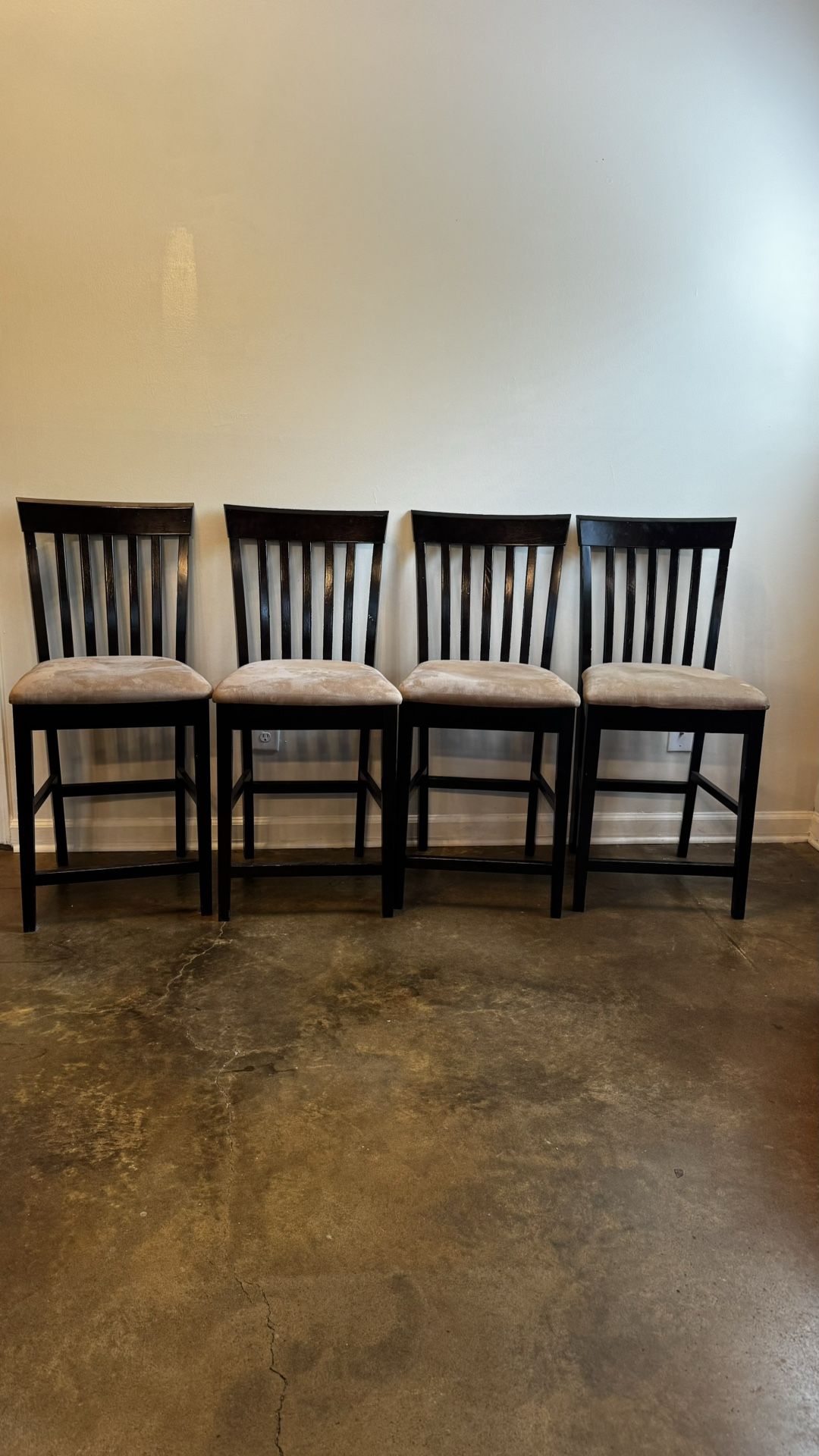 4 Bar Stool Height Chairs