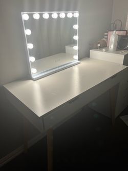 White Desk and Vanity mirror
