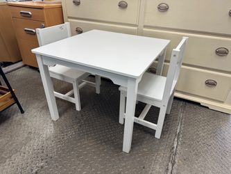 White Kids Table and 2 Chairs Set