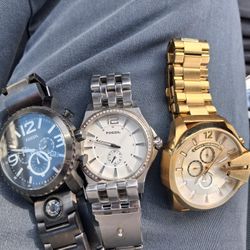 3 Watches No Battery's  Included 