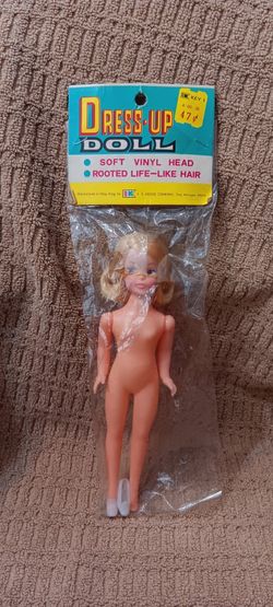 VINTAGE DRESS UP DOLL