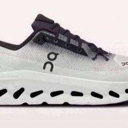 Cloudtilt Black/Ivory Women8,Men Size8(3)8.5(2),9(2)