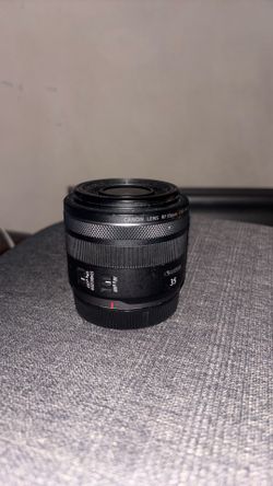 Canon RF 35/mm f/1.8 Marco IS STM Prime Lens