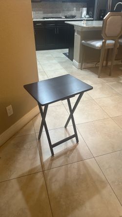 Fold up tv dinner table