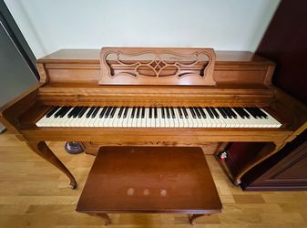 Upright Console Piano with Bench