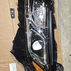 2018 - 2022 Toyota Camry Headlight 