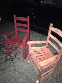 Kids porch rocking chairs 40$ FIRM