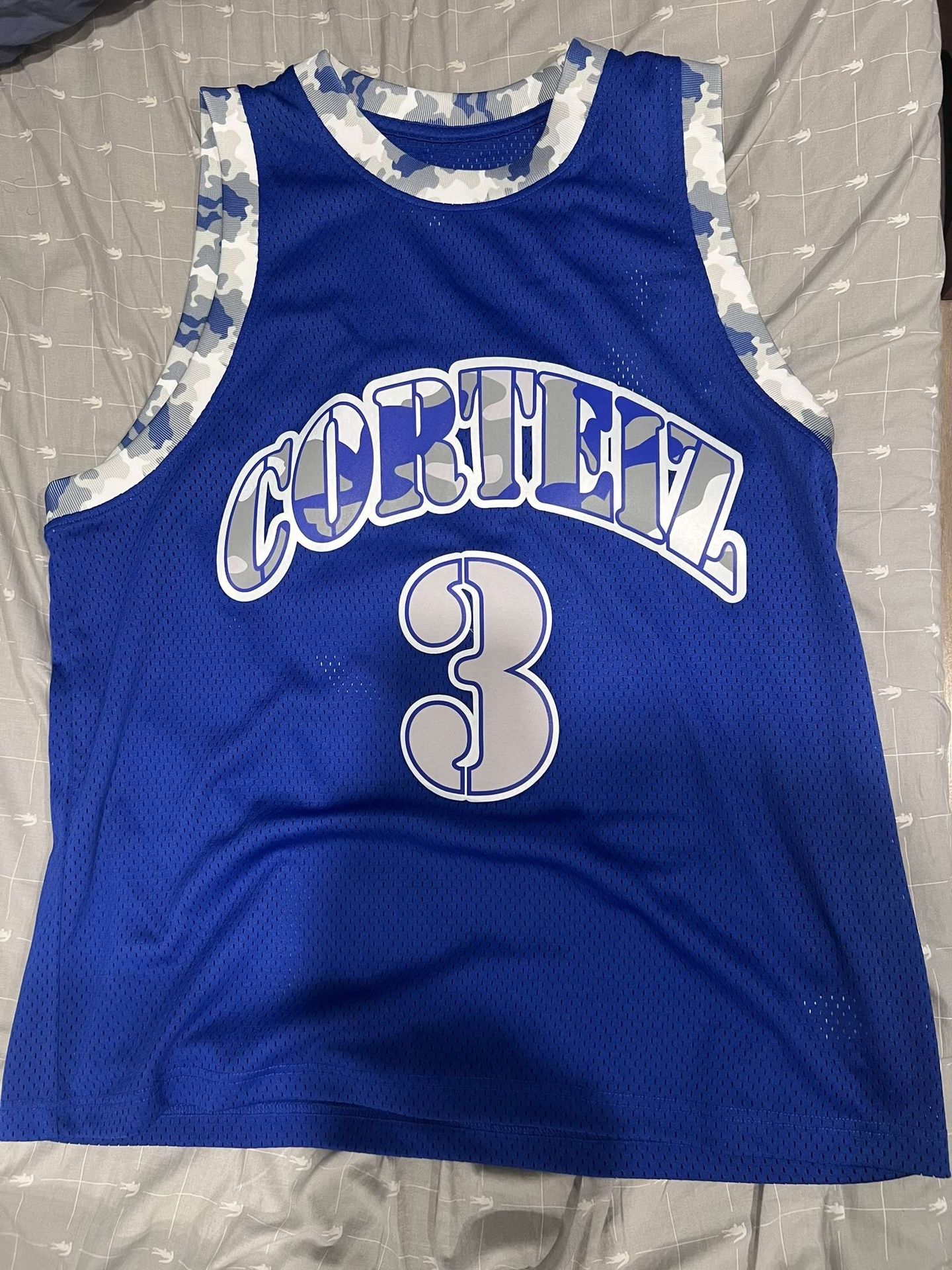 Corteiz jersey size large brand new 