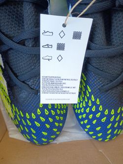 ADIDAS PREDATOR CLEATS