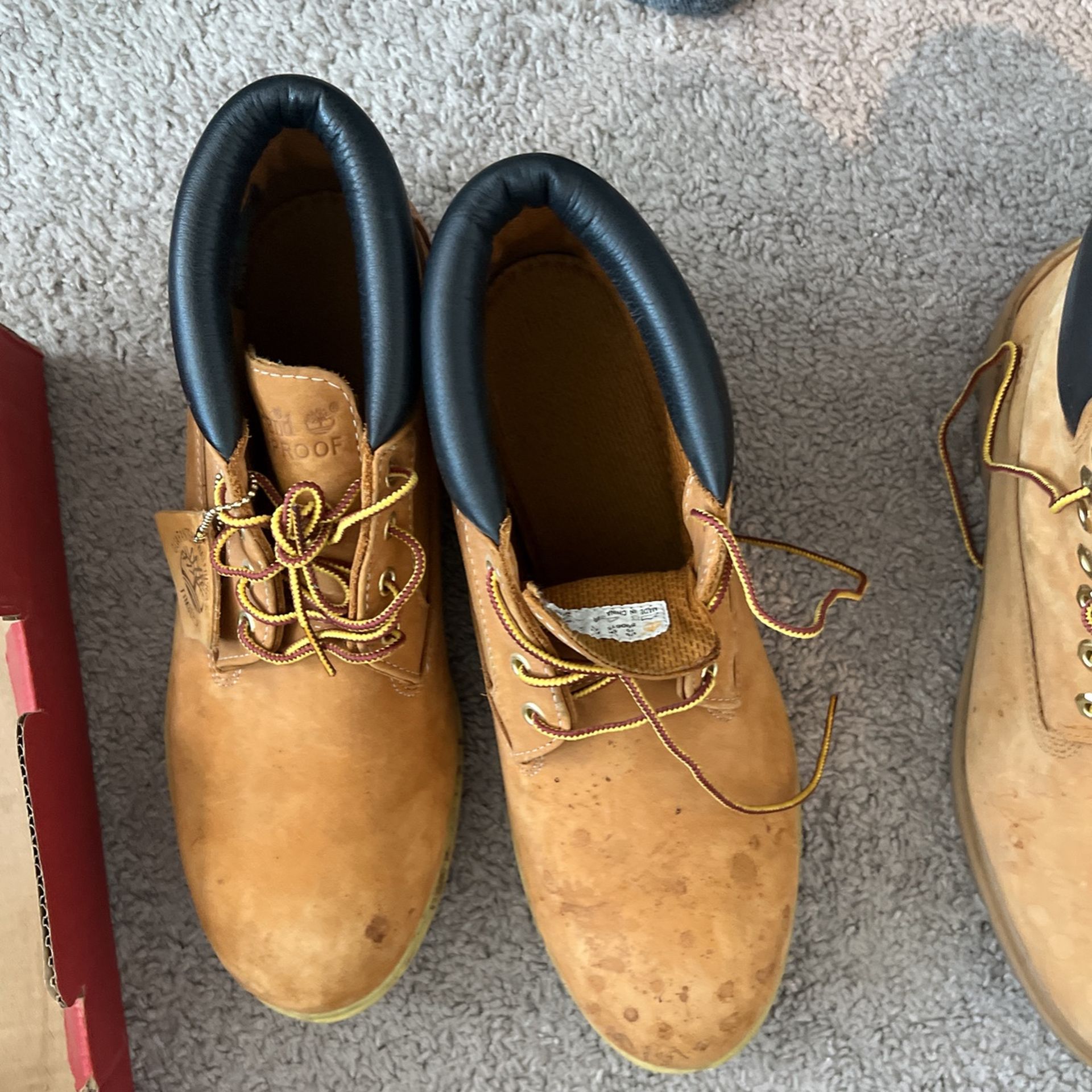 Timberlands Size 10 (dirty)
