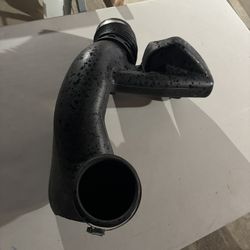 4.8/5.3/6.0 Air Intake Tube Chevrolet & GMC 99-06