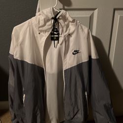 Nike. Windbreaker 