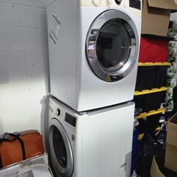 Gas Whasher And Dryer Set