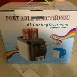 Portable Electronic Cooling And Warming Refrigerators 