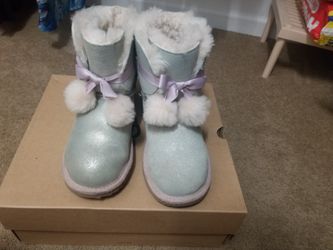 UGG Girl Boots