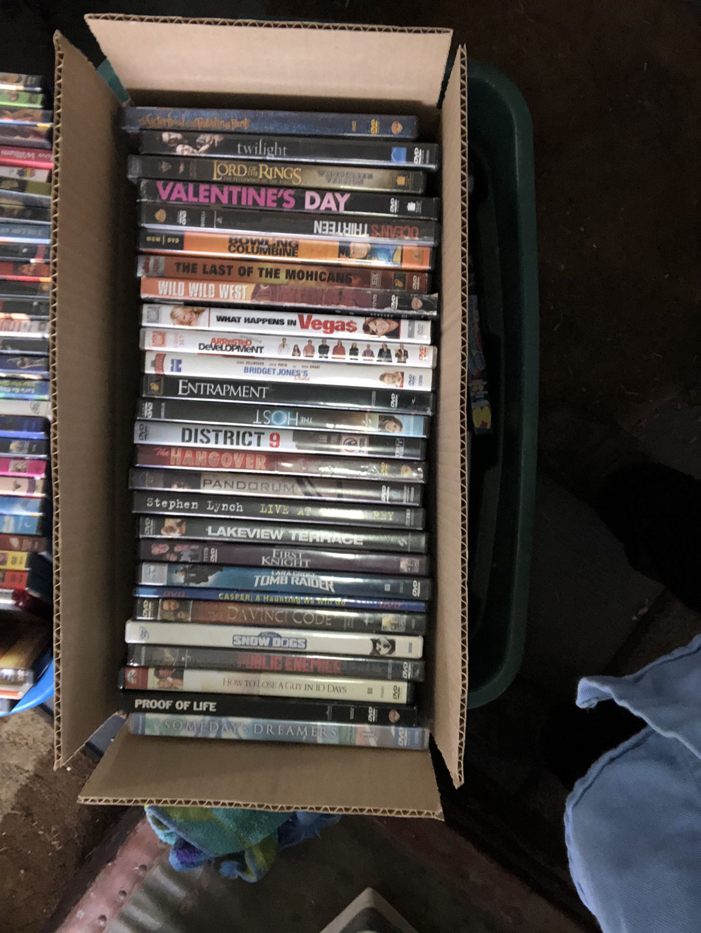 400 DVD Movies