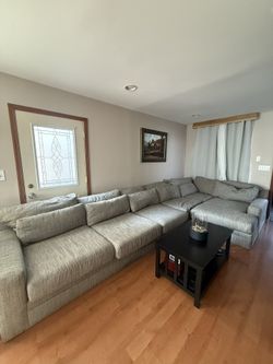 6 Piece Sectional Coach / Sofa