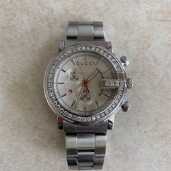 Gucci Chronoscope Men’s Watch