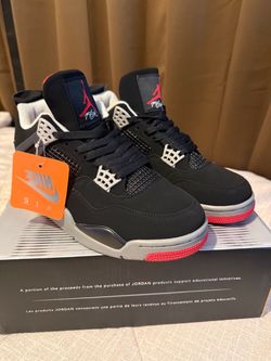 Air Jordan Retro 4