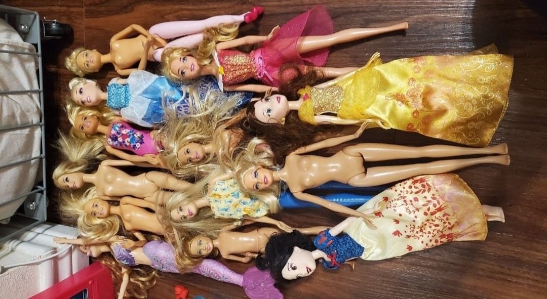 BARBIE LOT