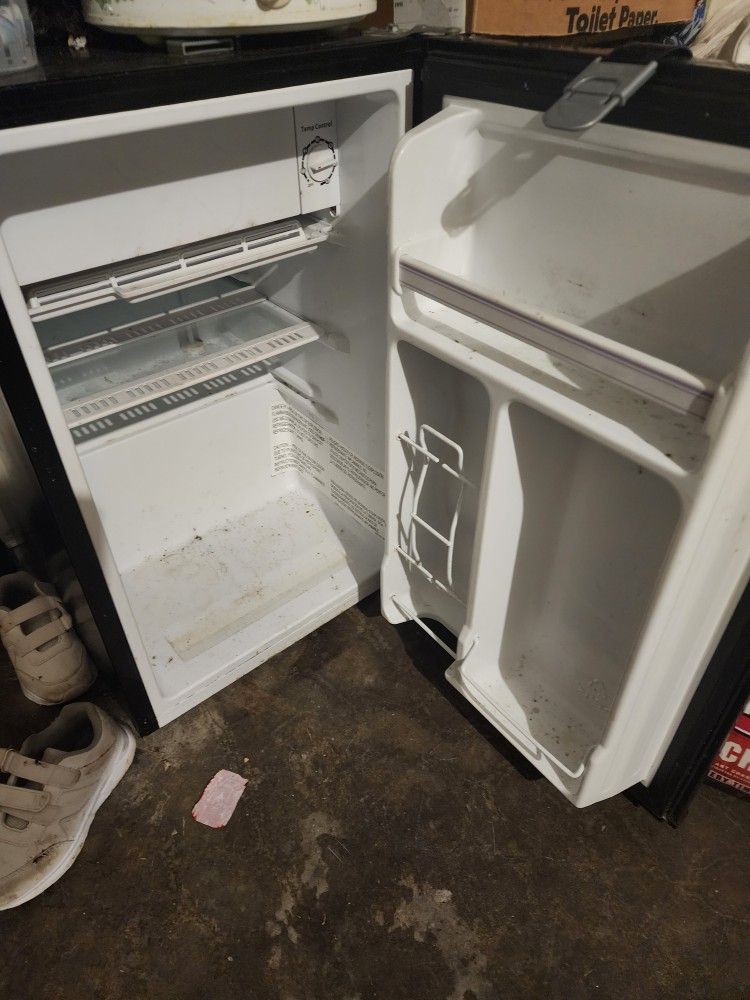 Mini Fridge