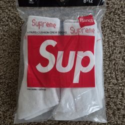 Supreme Socks Feel Free To Message Me Will Negotiate!!!