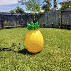 New In Box Inflatable Pineapple Lawn Sprinkler 