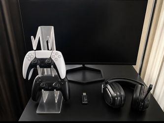 PlayStation 5 controllers and Monitor