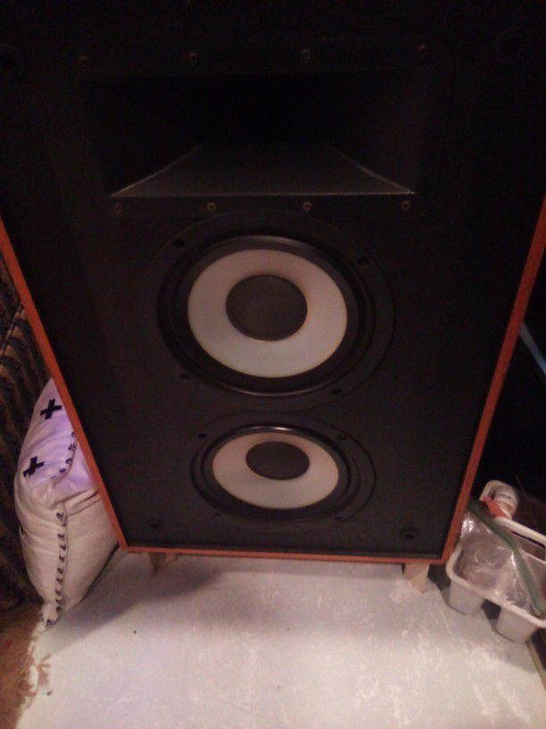 Klipsch KG4 Speakers $250
